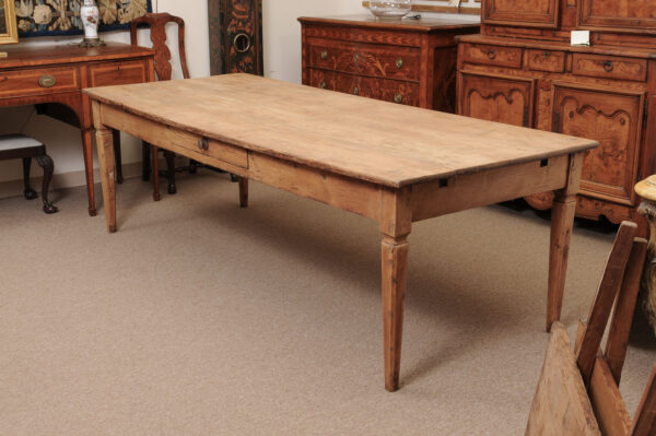 Large 18th Century Pine Dining Table with Pull Out Leaves & Square Tapering Legs - Image 13