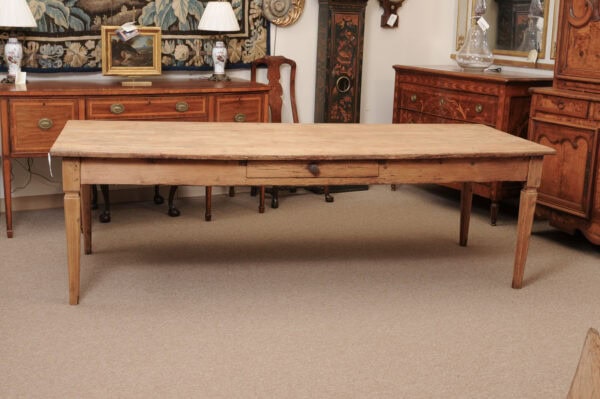 Large 18th Century Pine Dining Table with Pull Out Leaves & Square Tapering Legs - Image 14