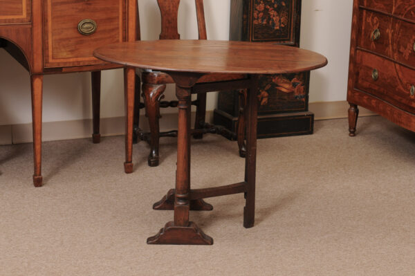 19th Century English Oak Oval Tilt Top Table with Gate Leg - Image 13