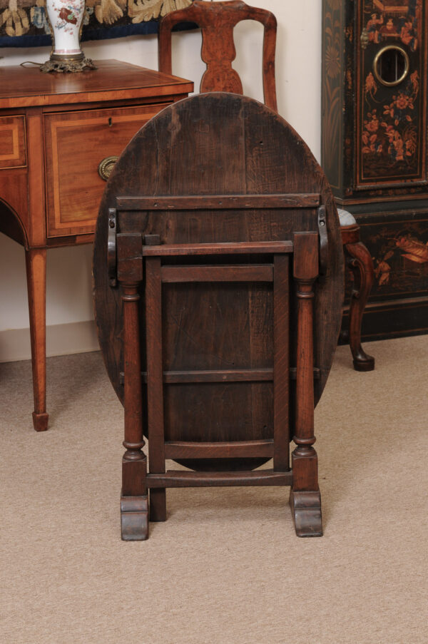 19th Century English Oak Oval Tilt Top Table with Gate Leg - Image 16