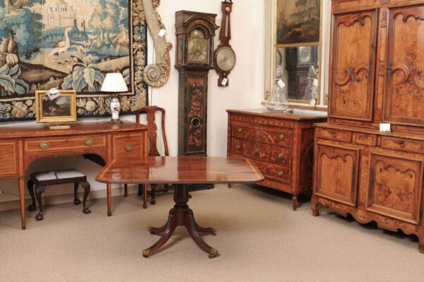 Rectangular 19th Century English Mahogany Breakfast Table with Crossbanding Inlay & Splay Legs - Image 13