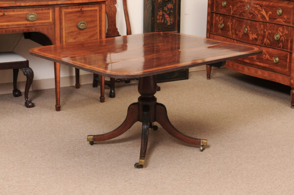 Rectangular 19th Century English Mahogany Breakfast Table with Crossbanding Inlay & Splay Legs - Image 14