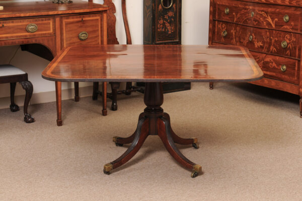 Rectangular 19th Century English Mahogany Breakfast Table with Crossbanding Inlay & Splay Legs - Image 17
