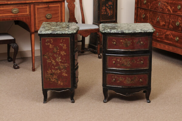 Pair of 18th Century Continental Chinoiserie Decorated Commodini with Green Marble Tops - Image 12
