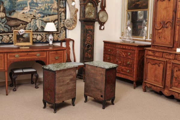 Pair of 18th Century Continental Chinoiserie Decorated Commodini with Green Marble Tops - Image 15