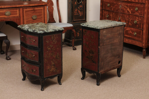 Pair of 18th Century Continental Chinoiserie Decorated Commodini with Green Marble Tops - Image 17