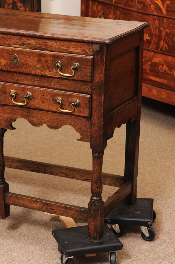 English 18th Century Oak Dresser Base / Server with 5 Drawers, Brass Bail Pulls and Shaped Apron - Image 13