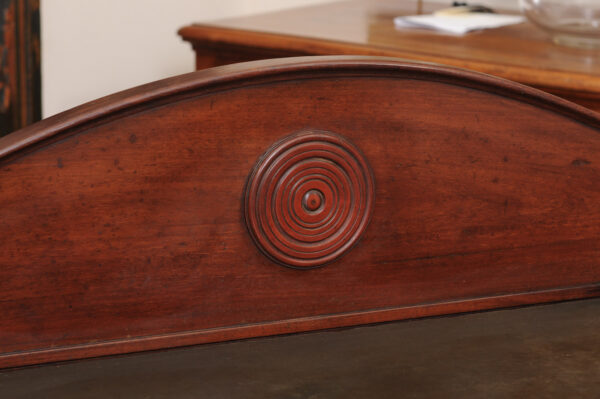 English George IV Mahogany Server / Console Table with Family Crest Detail, Slate Top and Cabriole Legs, Early 19th Century - Image 14