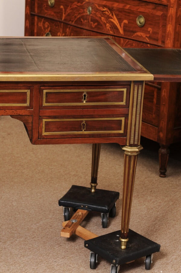 19th Century French Directoire Style Brass Mounted Bureau Plat / Writing Table in Mahogany with Black Leather Top and Slides - Image 16
