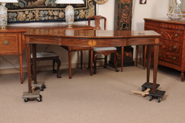 Late 18th Century English George III Mahogany Server with Serpentine Front and Inlay - Image 13