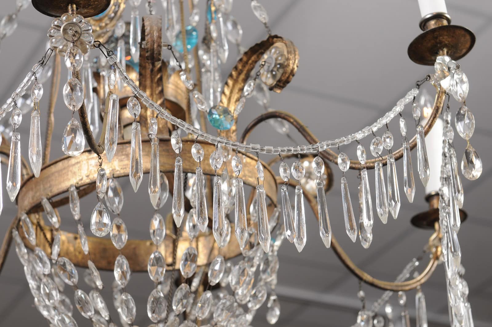 Italian Early 19th Century Crystal & Gilt Metal Chandelier with 6 Lights, Genoa - Image 15
