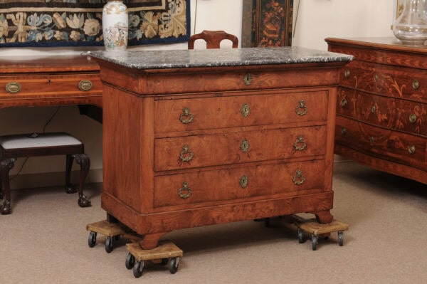 French Early 19th Century Elm Charles X Commode with Grey Marble Top - Image 3