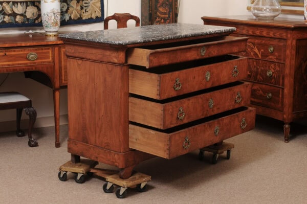 French Early 19th Century Elm Charles X Commode with Grey Marble Top - Image 4