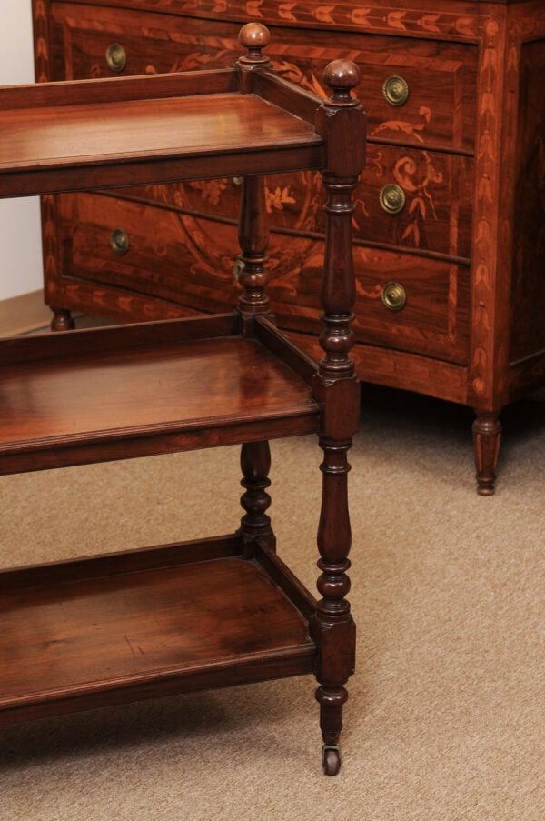 English 19th Century Walnut Trolley with 3 Tiers and Turned Supports - Image 15