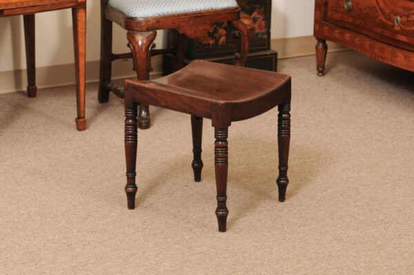 George III English Saddle Seat Mahogany Bench with Turned Legs, Early 19th Century - Image 9