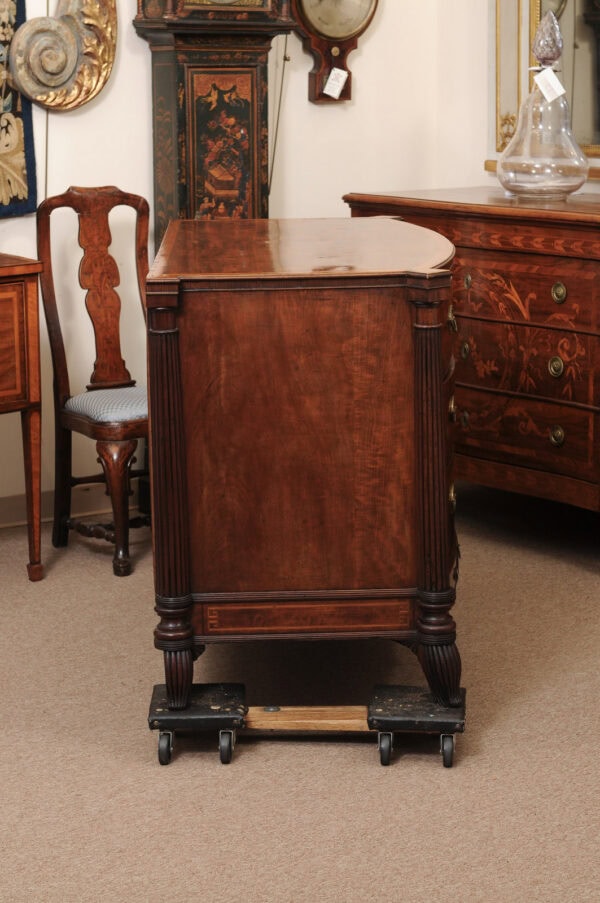 Fine English Mahogany Chest in the Manner of Gillows with Rosewood and Satinwood Cross-banding, Complemented by Flanking Reeded Columns that Terminate at the feet, Early 19th Century - Image 7