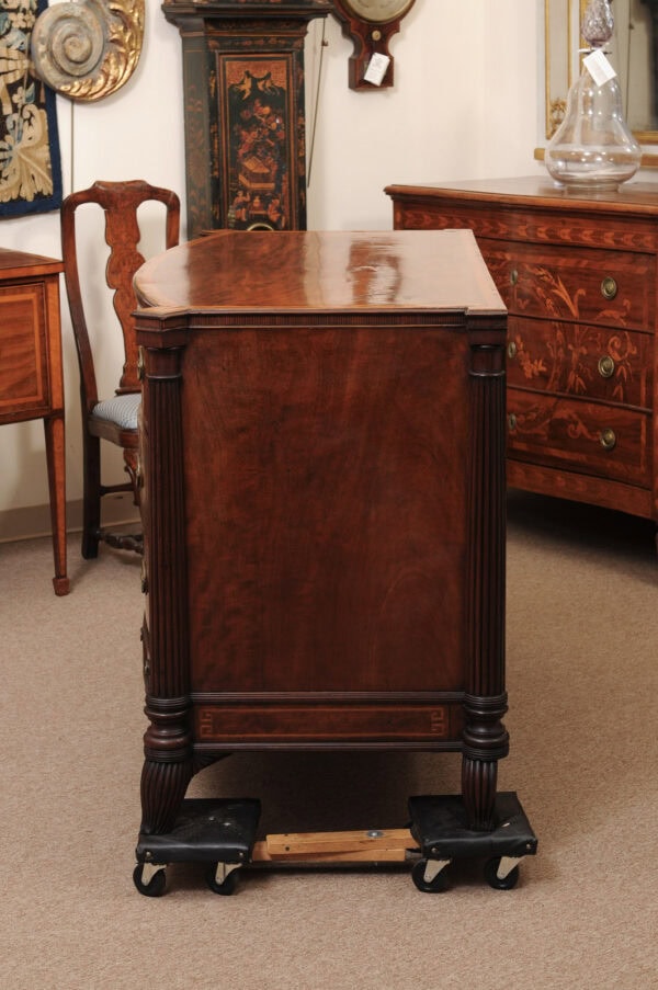 Fine English Mahogany Chest in the Manner of Gillows with Rosewood and Satinwood Cross-banding, Complemented by Flanking Reeded Columns that Terminate at the feet, Early 19th Century - Image 11