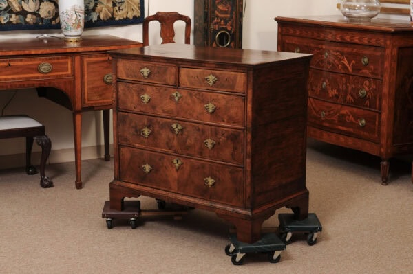 18th Century English Walnut Chest with 5 Drawers and Bracket Feet, Later Veneered Top - Image 14
