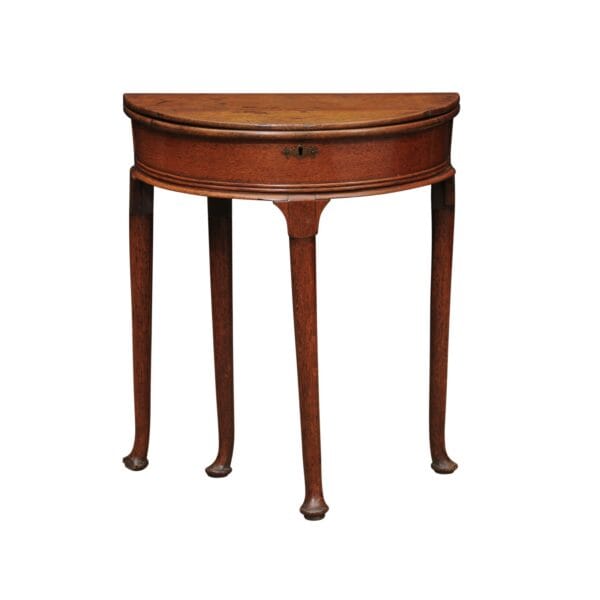 English Early 18th Century Petite Queen Anne Oak Demilune Game Table with Flip Top - Image 2