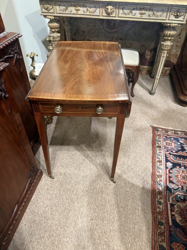 English George III Pembroke Table with Crossbanding and String Inlay