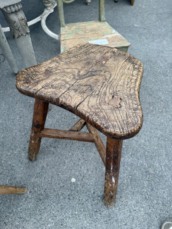 3 Legged Stool in Elm, 19th Century Swedish