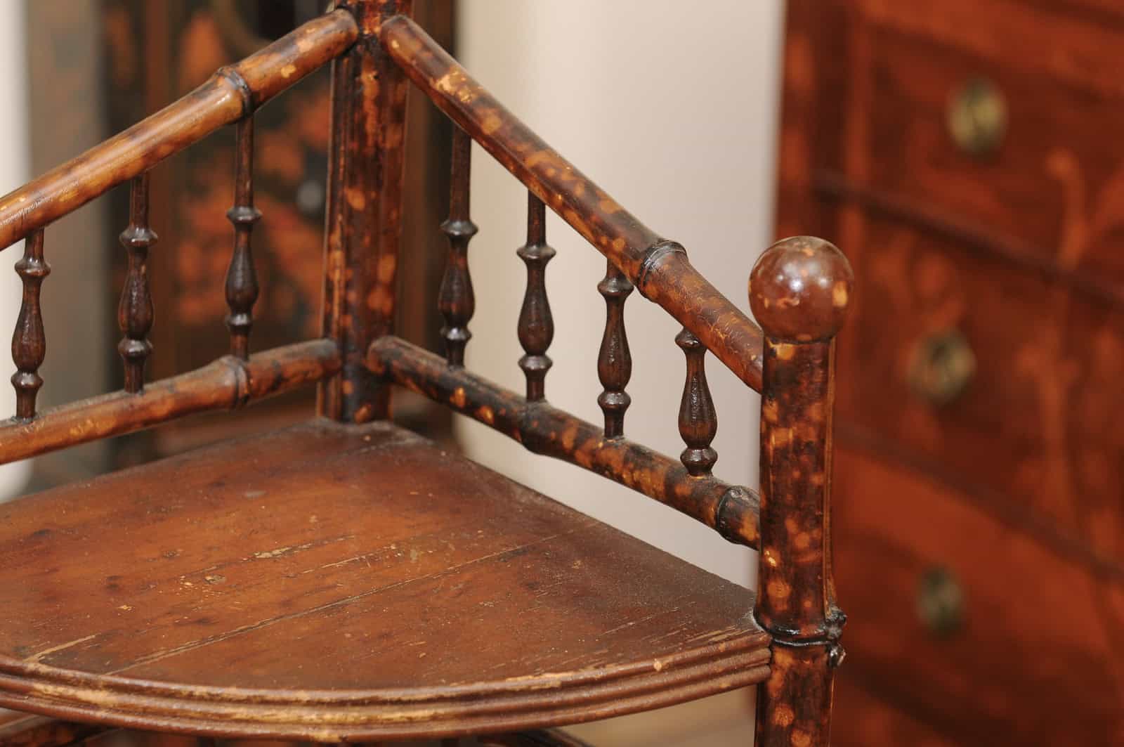 England Late 19th Century Bamboo Corner Shelf - Image 7