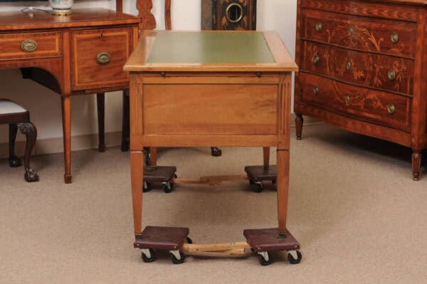 French Louis XVI Style Walnut Writing Table with Green Leather Top, 4 Drawers and Slide, 20th Century - Image 11