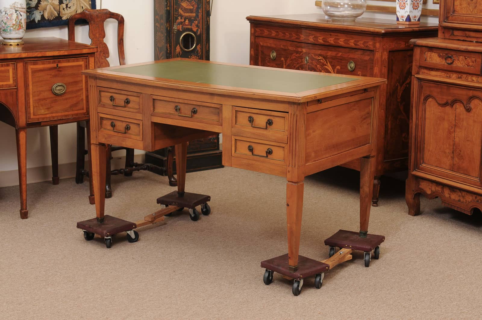 French Louis XVI Style Walnut Writing Table with Green Leather Top, 4 Drawers and Slide, 20th Century - Image 12