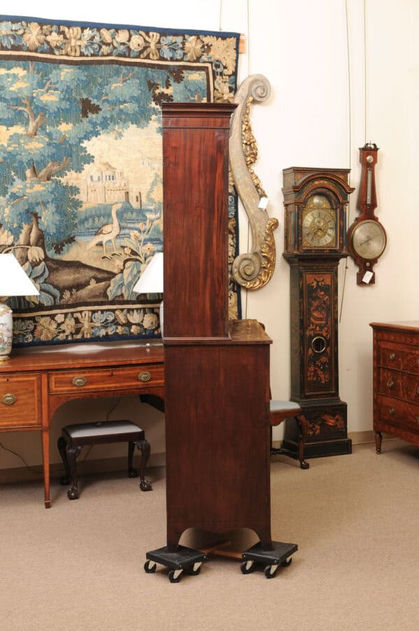 English 19th Century Mahogany Secretary Bookcase with Rosewood Sash Work and Circle Paneled Doors - Image 8
