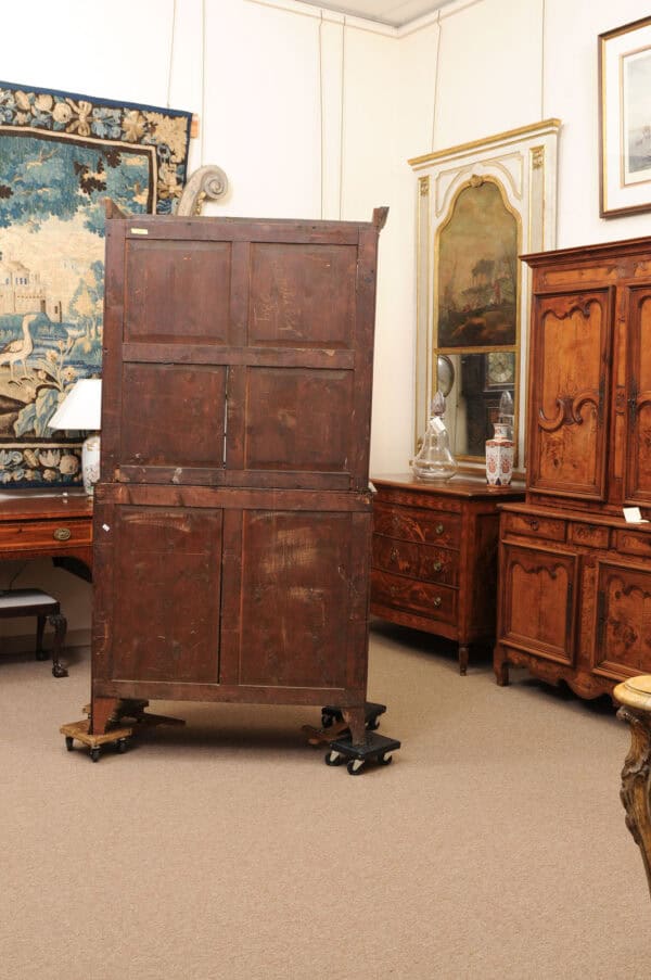 English 19th Century Mahogany Secretary Bookcase with Rosewood Sash Work and Circle Paneled Doors - Image 10