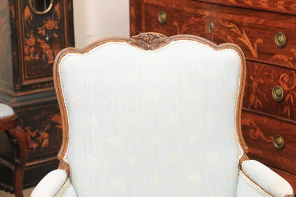 Pair of French XV Style Oak Bergeres with Carving and Cabriole Legs - Image 15