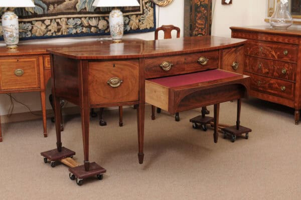 Early 19th Century George IV Mahogany Sideboard with Crossbanding and Reeded Rounded Legs - Image 7