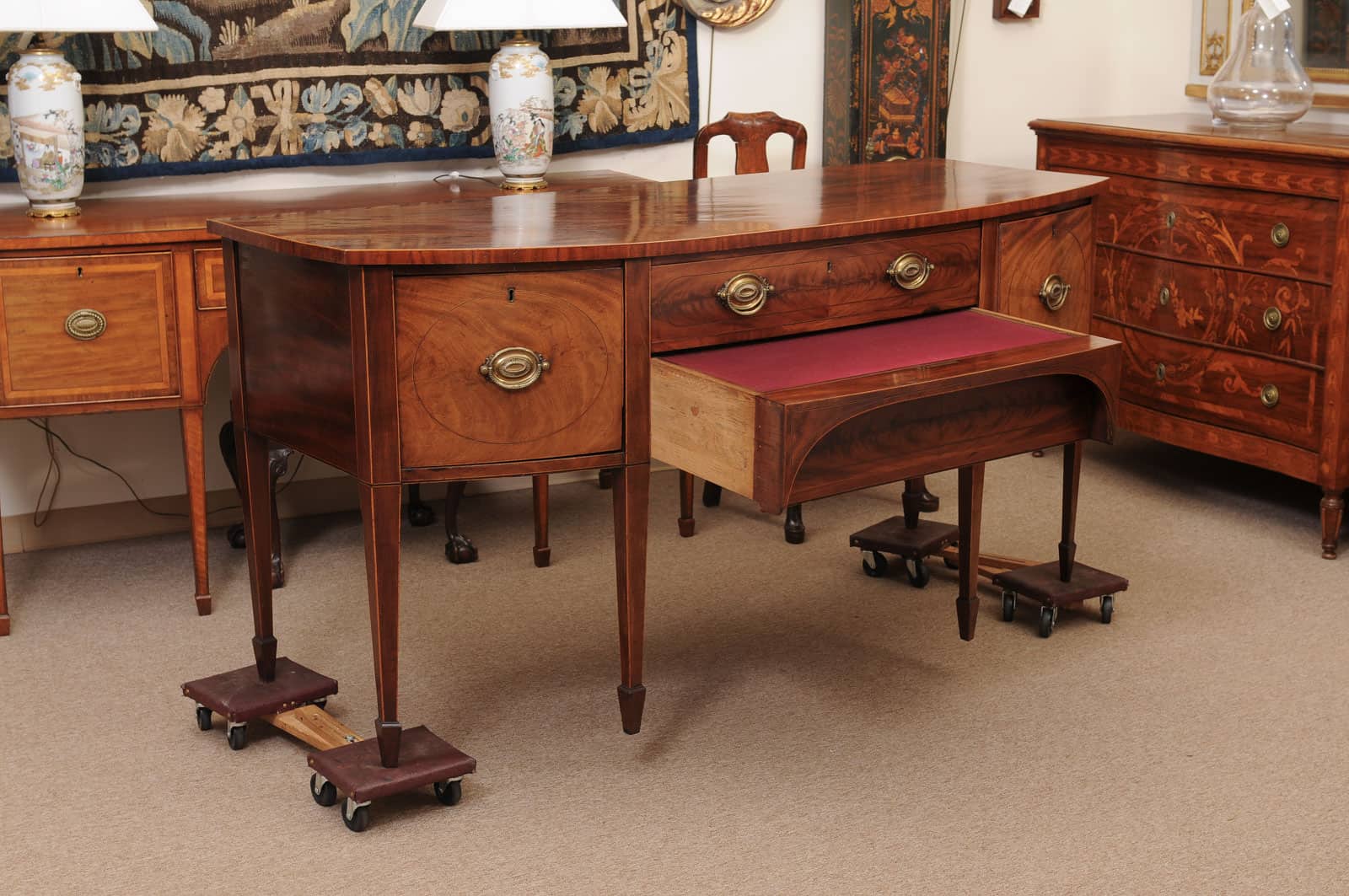 Early 19th Century George IV Mahogany Sideboard with Crossbanding and Reeded Rounded Legs - Image 7