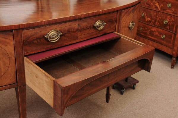 Early 19th Century George IV Mahogany Sideboard with Crossbanding and Reeded Rounded Legs - Image 9