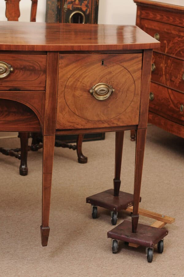 Early 19th Century George IV Mahogany Sideboard with Crossbanding and Reeded Rounded Legs - Image 19