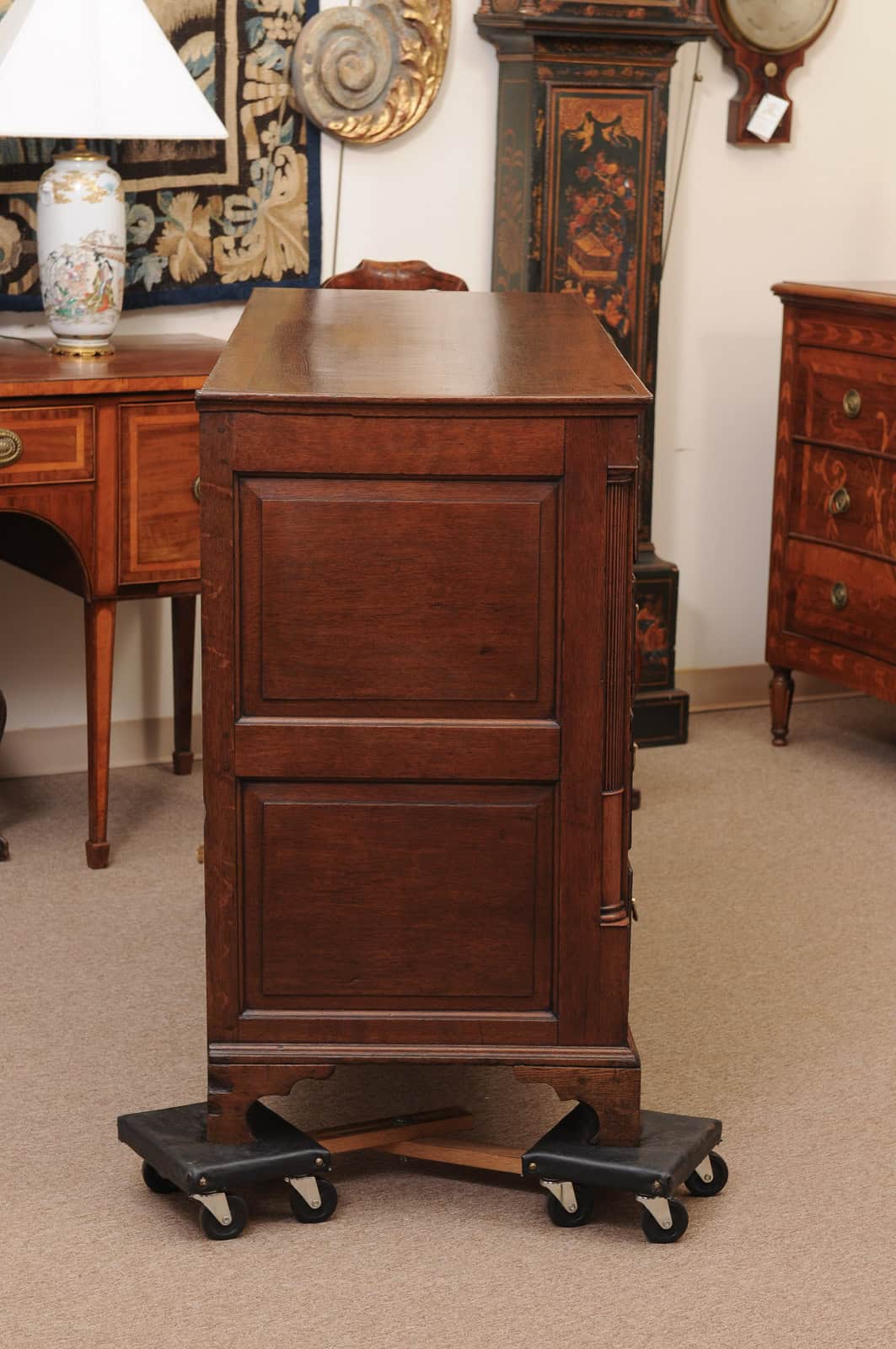 English Early 19th Century Oak Mules Chest with 7 Crossbanded Drawers, and Flanking Column Detail - Image 7