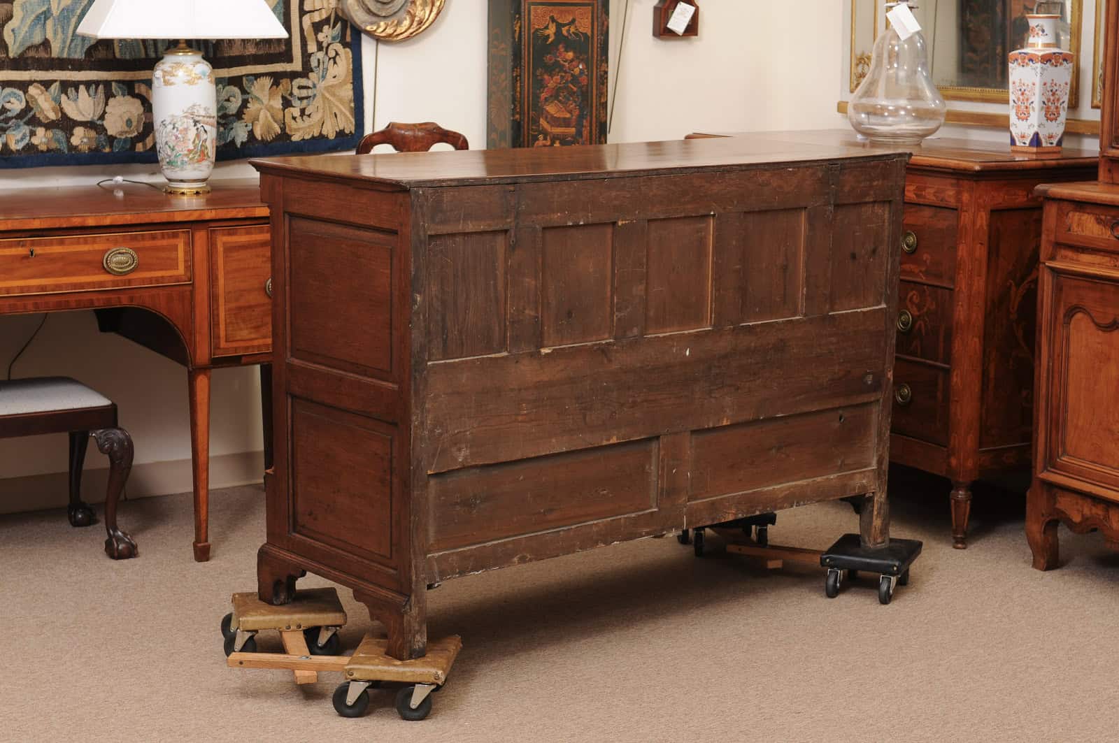 English Early 19th Century Oak Mules Chest with 7 Crossbanded Drawers, and Flanking Column Detail - Image 10