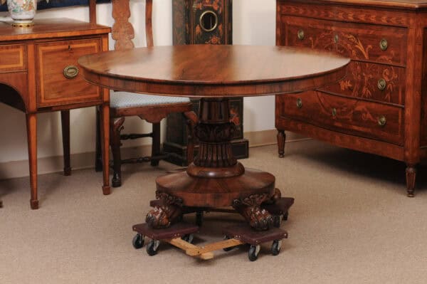 English 19th Century William IV Roswood Pedestal Center Table with Paw Feet - Image 3