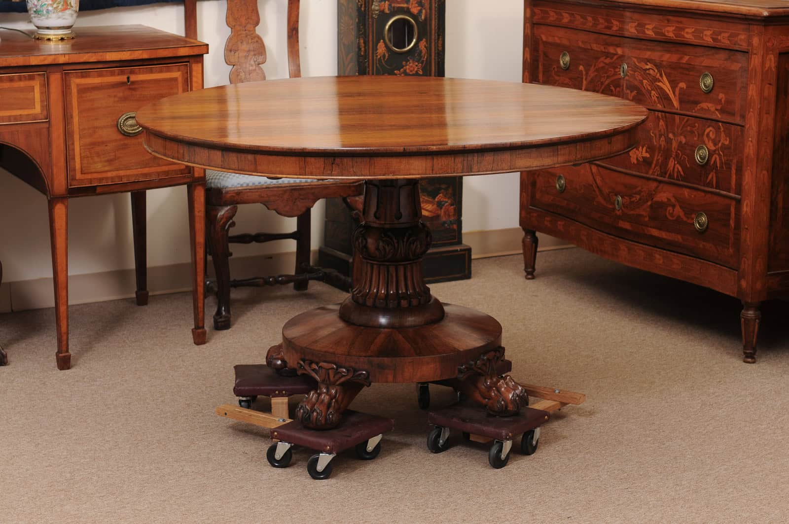 English 19th Century William IV Roswood Pedestal Center Table with Paw Feet - Image 7