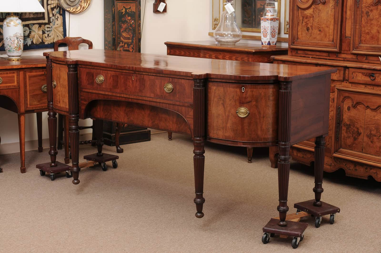 Early 19th Century George IV Mahogany Sideboard with Crossbanding and Reeded Rounded Legs - Image 14