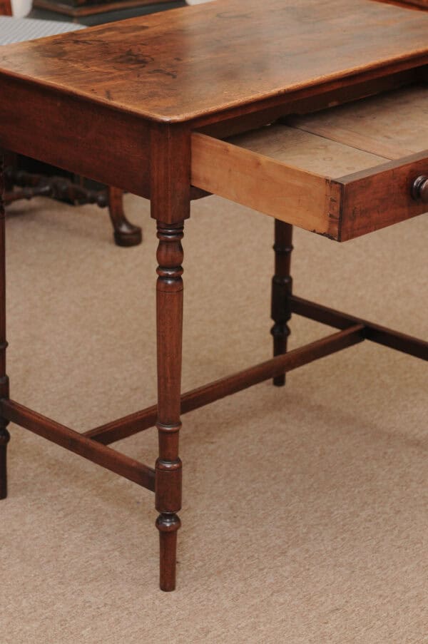English 19th Century Mahogany Side Table Featuring 1 Drawer with wooden Pulls, Turned Legs and H-Form Stretcher - Image 5