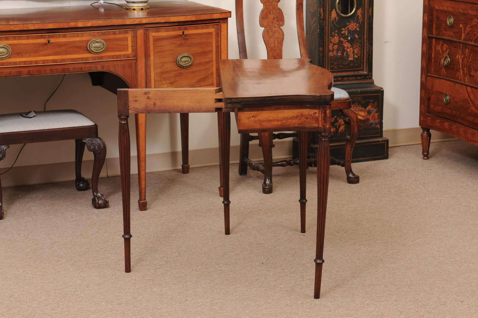 American Game Table in Maple & Mahogany with Reeded Legs, Possibly Salem, MD, Ca. 1815 - Image 7