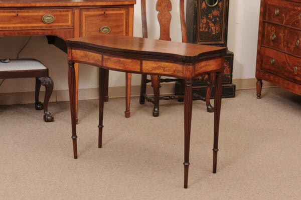 American Game Table in Maple & Mahogany with Reeded Legs, Possibly Salem, MD, Ca. 1815 - Image 14
