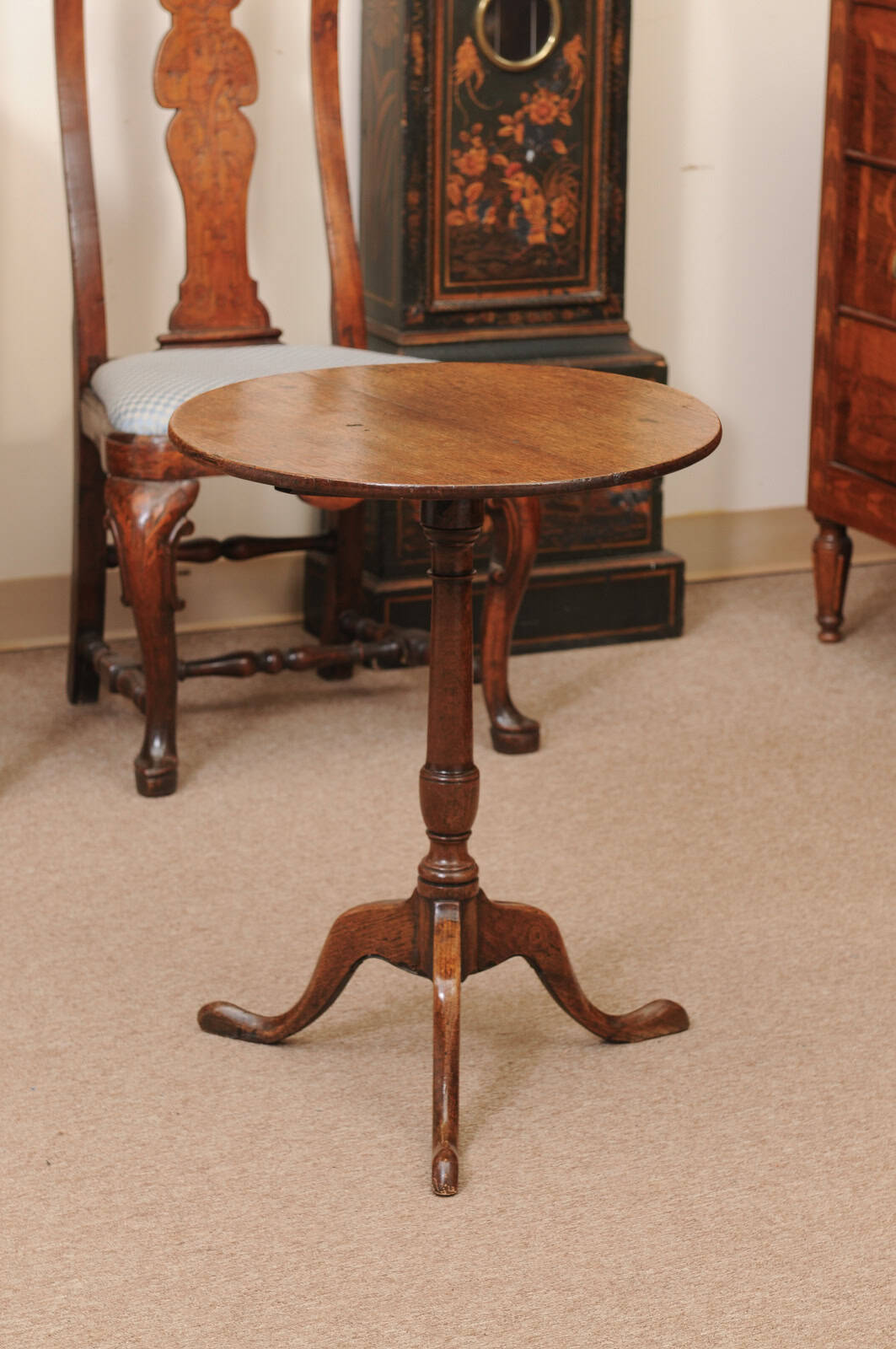 English Late 18th Century Oak Round Tilt Top Table with Tripod Base & Pad Feet - Image 10