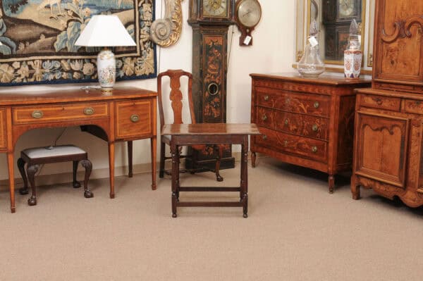 English Oak 18th Century Side Table Featuring 1 Drawer with inlay, Turned Legs and Box Stretcher - Image 9