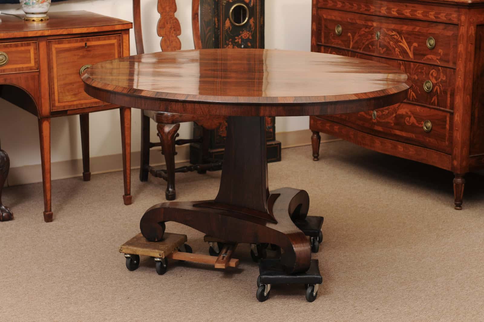 English 19th Century Rosewood Center Table with Pedestal Base and Scroll Feet - Image 6