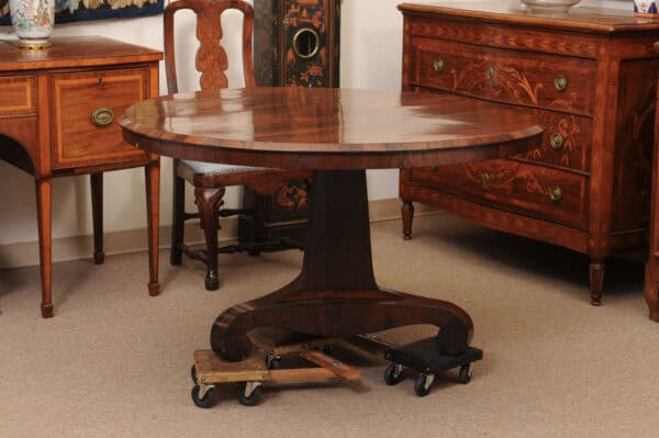 English 19th Century Rosewood Center Table with Pedestal Base and Scroll Feet - Image 7
