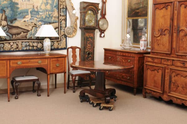 English 19th Century Rosewood Center Table with Pedestal Base and Scroll Feet - Image 9