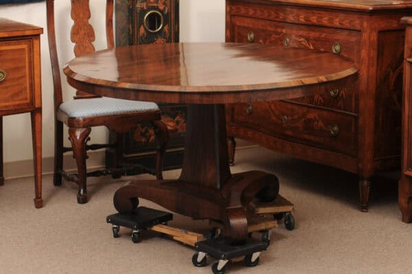 English 19th Century Rosewood Center Table with Pedestal Base and Scroll Feet - Image 11