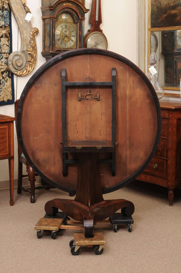 English 19th Century Rosewood Center Table with Pedestal Base and Scroll Feet - Image 15